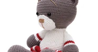 Ursa de Saia Vermelha em Amigurumi