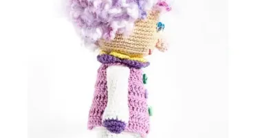 Palhaça de Cabelo Crespo em Amigurumi