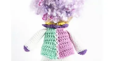 Palhaça de Cabelo Crespo em Amigurumi