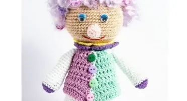 Palhaça de Cabelo Crespo em Amigurumi