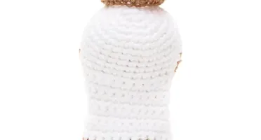 Mini Nossa Senhora de Fátima em amigurumi