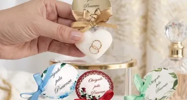 Kit 50 lembrancinhas casamento sabonete coração c aliança e