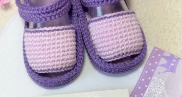 Kit Bebê Sandalinha Personalizado Roxo e Lilás