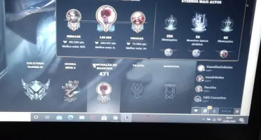 CONTA DE LOL MUITO TOP PLATINA 4 COM 322 SKINS