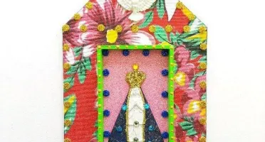 Capelinha de Madeira e Chita "N. S. Aparecida"