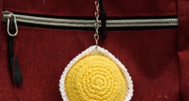 Chaveiro Quindim em amigurumi