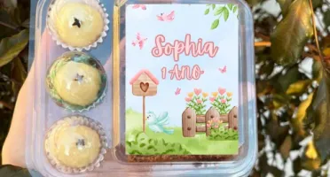 70 Adesivos Personalizados 6x9cm para Bolo - Sem Recorte