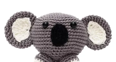 Coala Bola em amigurumi