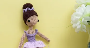 Boneca Bailarina Alana em amigurumi