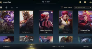 Conta de WILD RIFT com skins lenda