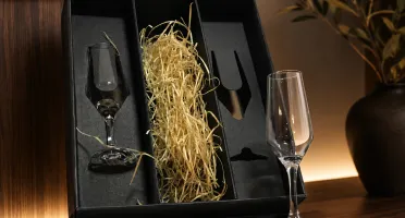 Kit com 2 Taças para Champagne e Caixa