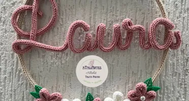 Guirlanda de Flores Personalizada em Tricotin