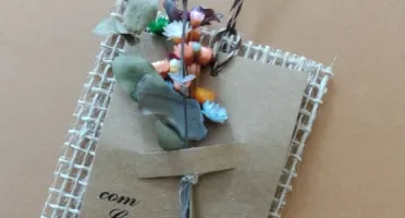 Tag Kraft com Buque com flores desidratadas