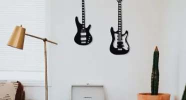 Kit 2 Quadros Guitarras em MDF Preto para Parede