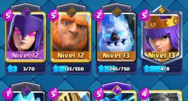 Conta com 120 cartas CR