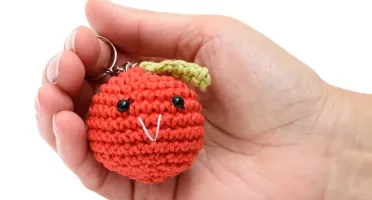 Chaveiro Mini Maçã Amigurumi