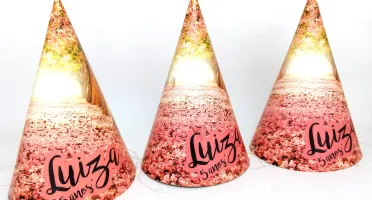 Chapeuzinho de Festa Rosa e Dourado Personalizado 16 cm