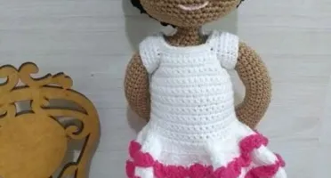 Boneca Emily