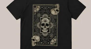 Camiseta Preta Cards of Skull - Tamanho P