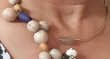 Colar Cachos com Cerâmica, Cristal e Polímero