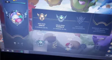 Conta platina 4 com 162 skins