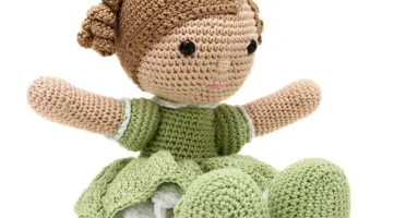 Boneca Mari em amigurumi
