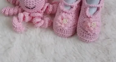 Kit Sapatinho e Polvo Rosa — 6 a 9 Meses