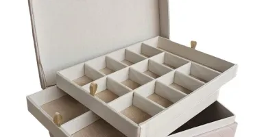 Maleta Média Bege para Joias - 22 x 16 x 11 cm