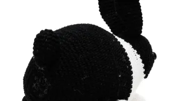 Coelho Holandês Preto e Branco em Amigurumi