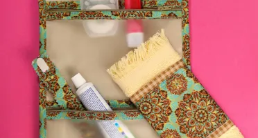 Kit Higiene Impermeável com Toalhinha e Lixa