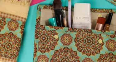 Kit Higiene Impermeável com Toalhinha e Lixa