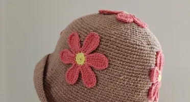 Chapéu bucket florido em Crochê