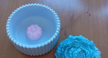 Bowl Peônia Riscado em Gesso com Mini Vela