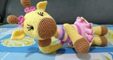 Amigurumi Girafinha Colors