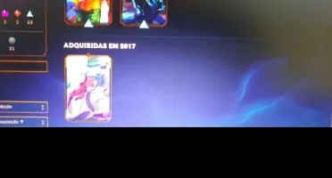 Vendo conta LOL barata pra sair logo.