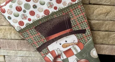Bota Natalina em Tecido com Boneco de Neve