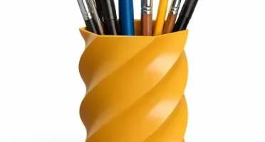 Porta-Canetas Espiral Torcido em Impressão 3D