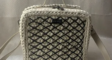Bolsa Bag Ayla Clara com Detalhes Pretos