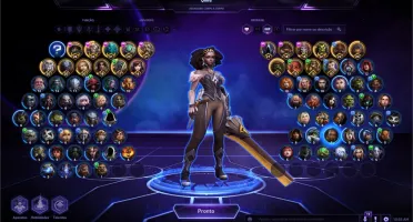 Conta de Hearthstone com todos os "Heróis Dourados".