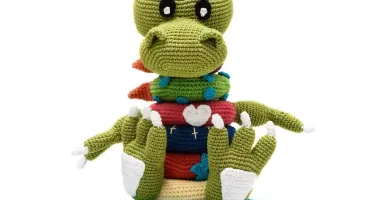 Brinquedo educativo Dinotower em amigurumi