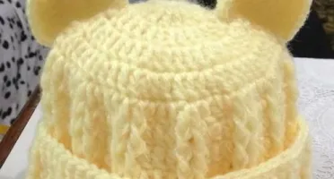 Toucas para Bebês em Tricô e Crochê
