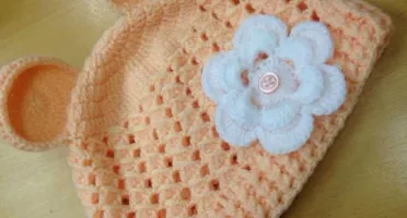 Toucas para Bebês em Tricô e Crochê