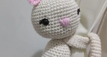 Amigurumi Coelha Menina - crochê
