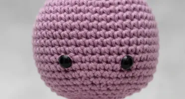 Polvo Newborn Lilás Amigurumi