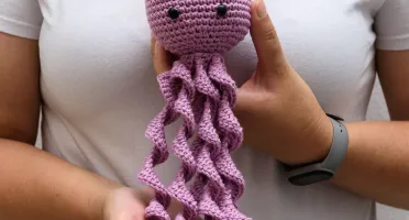 Polvo Newborn Lilás Amigurumi