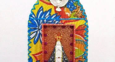 Capelinha de Chita Bordada "N. S. Aparecida"
