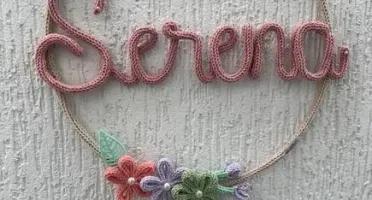Guirlanda flores e Borboleta personalizada em Tricotin