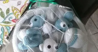 Mobile de Croche com Ursinhos e Bolinhas