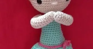 Boneca em croche Amigurumi - Cloe