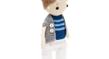 Boneco Jonathan em amigurumi
